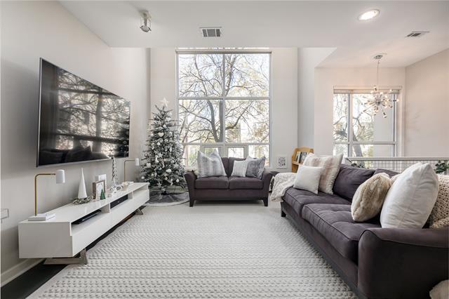 Building Photo - 4100 Travis St