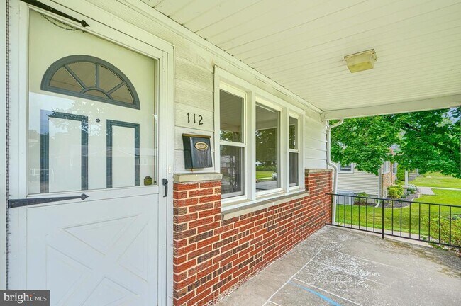 Building Photo - 112 Springside Dr
