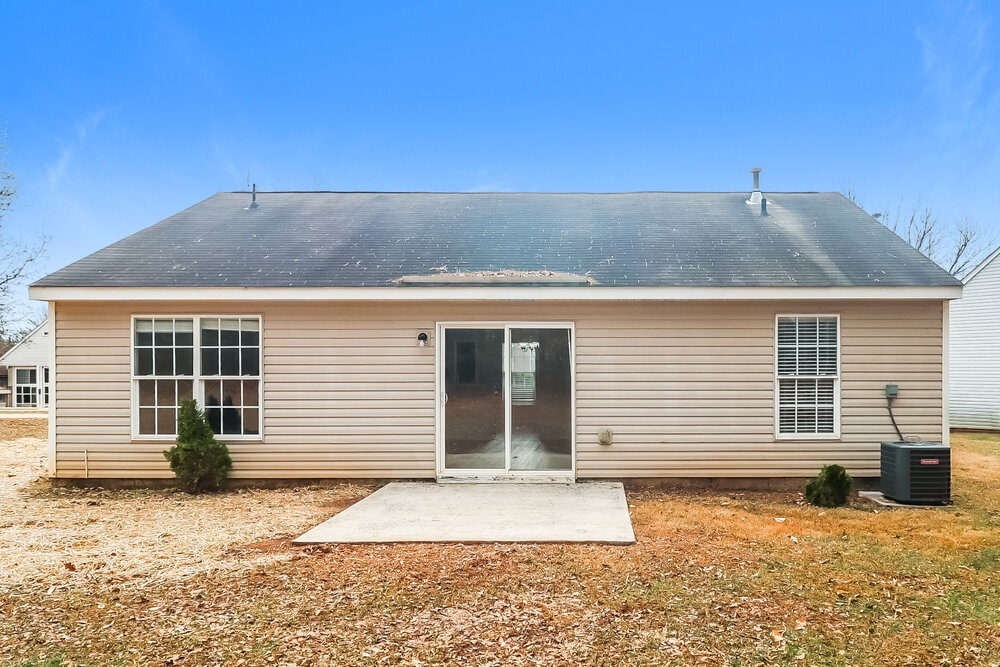 Building Photo - 1641 Galesburg St