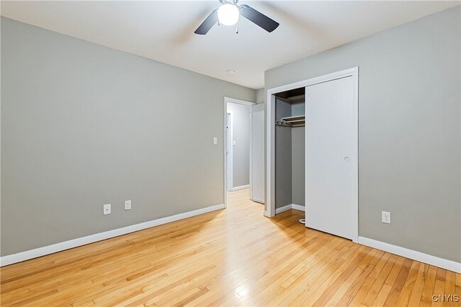 Building Photo - 4 1st St