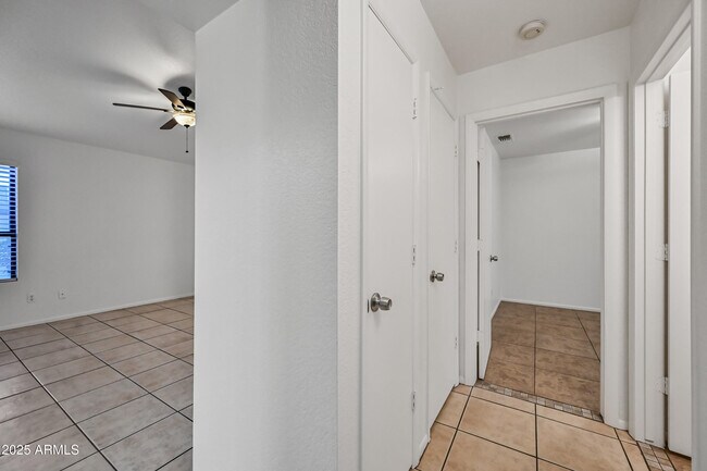 Building Photo - 8606 W College Dr
