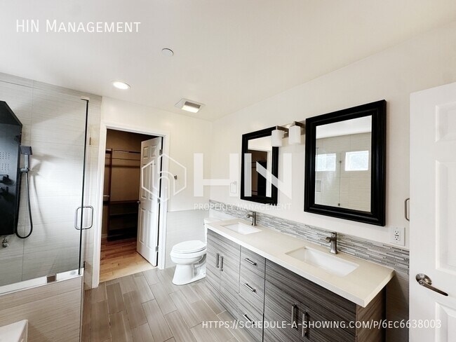 Building Photo - 776 Olive Ave