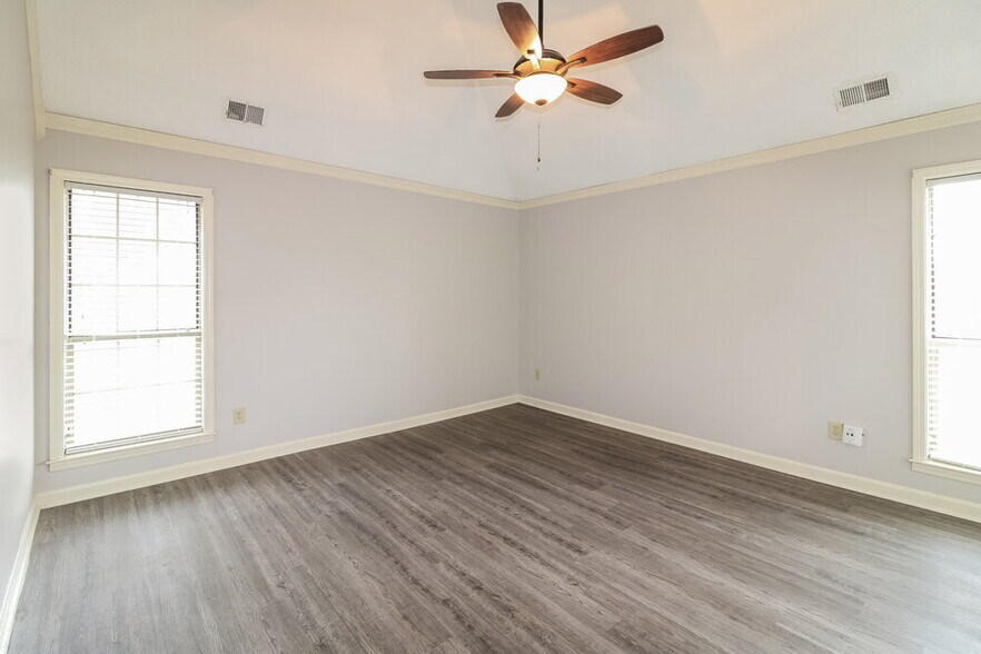 Building Photo - 1104 Fox Trace Cove
