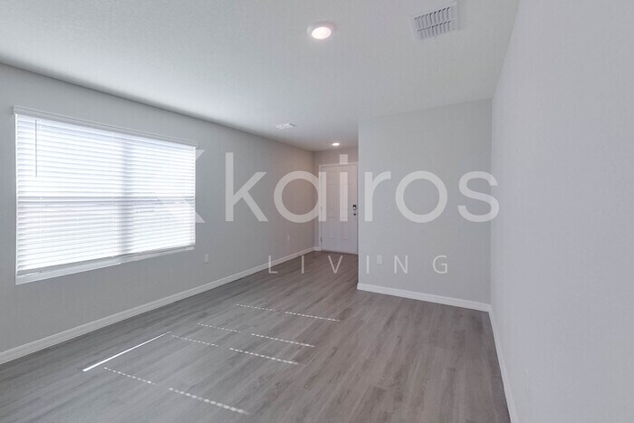 Building Photo - 8681 SW 43rd Ter