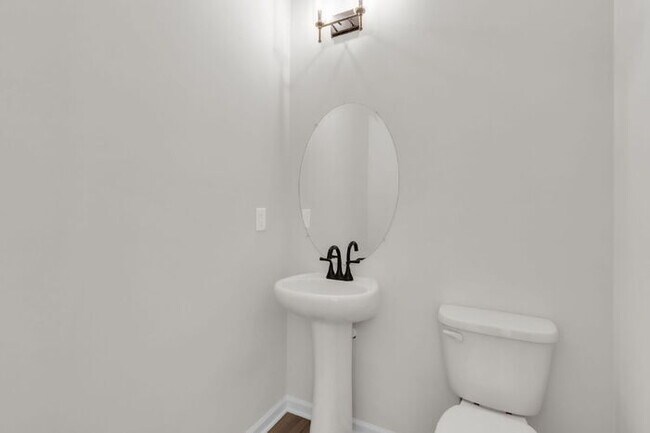 Building Photo - New Construction 3BR Townhome with Loft & 2-Car Garage in Downtown Travelers Rest