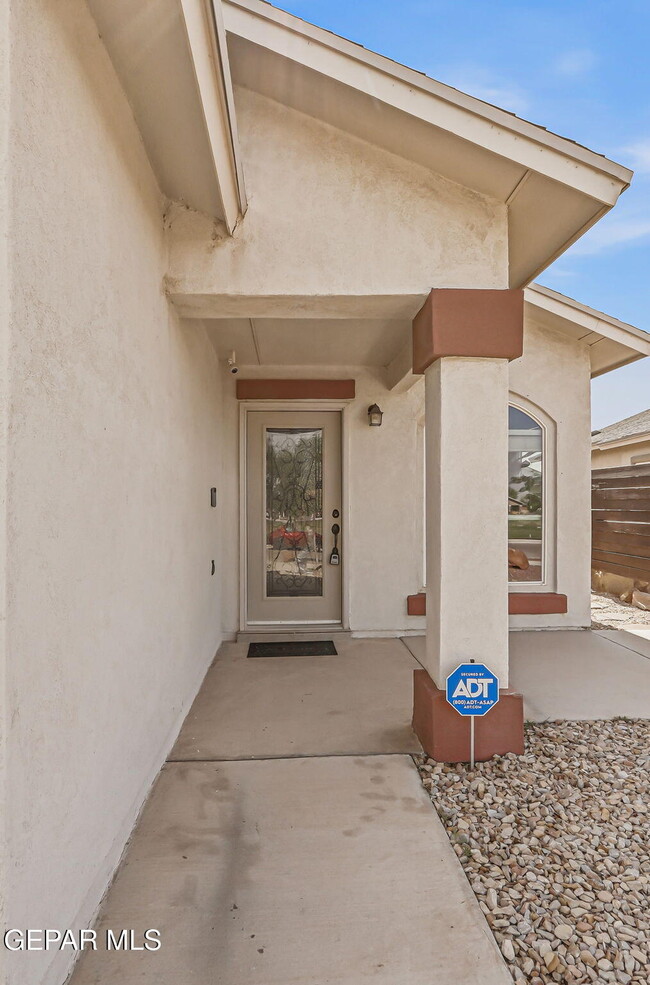 Building Photo - 4964 Jennifer Claire Ln