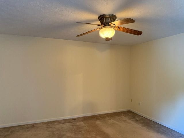 Building Photo - 4 E Shetland Ct