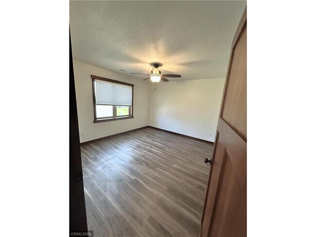Building Photo - 1759 Aspen Ct