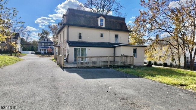 Building Photo - 236 W Mt Pleasant Ave