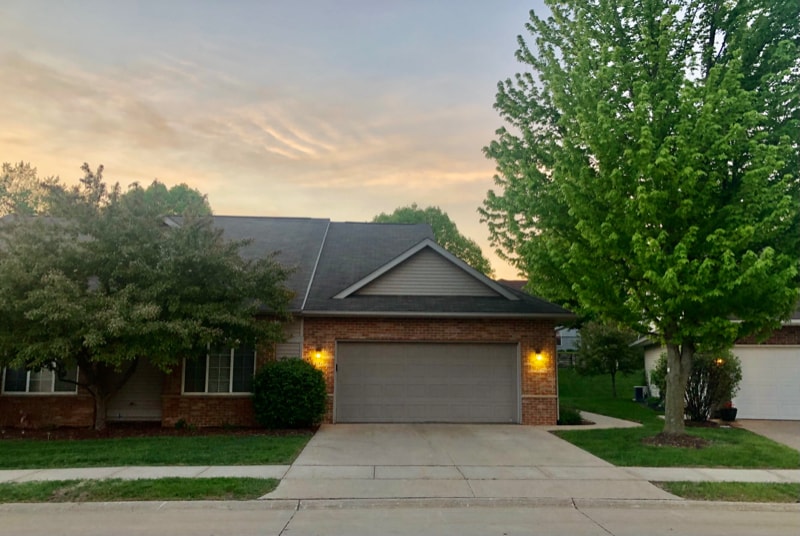 Building Photo - 6 Notting Hill Ln