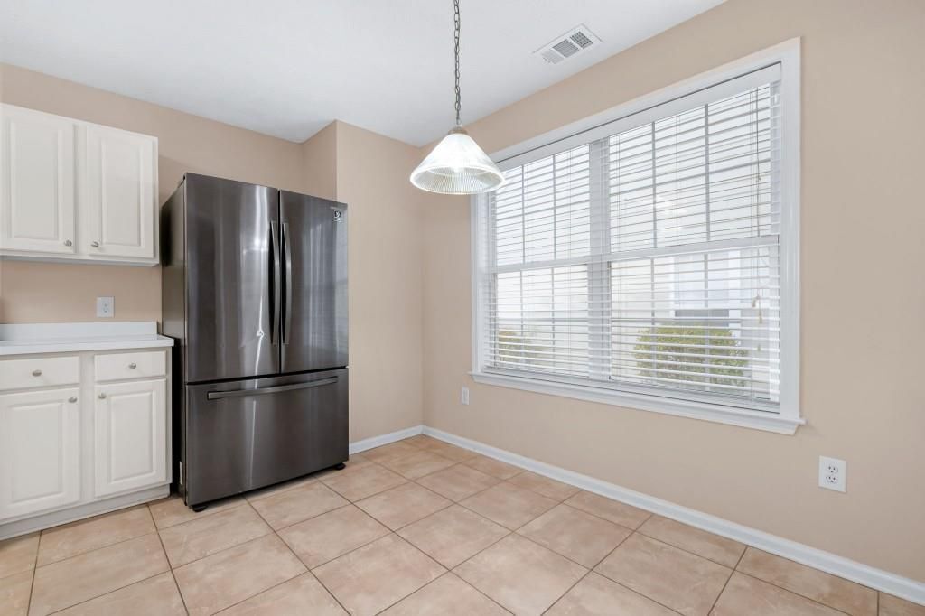 Building Photo - 1393 Glenover Way