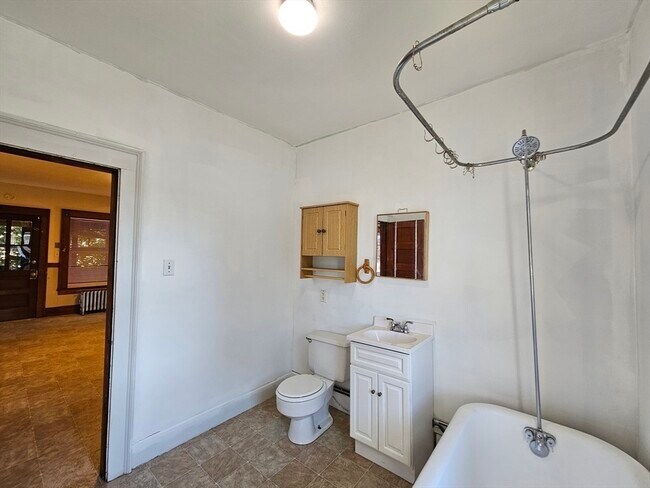 Building Photo - 30 Bemis St
