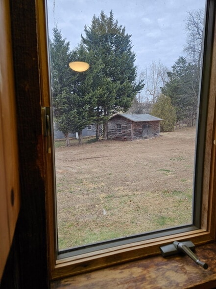 Building Photo - 27 Fleshman Mill Rd