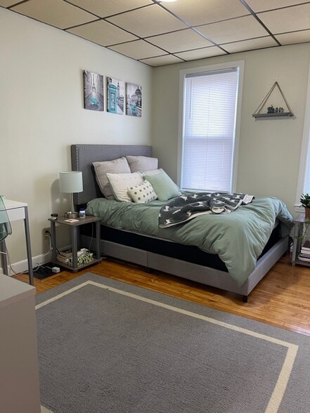 Building Photo - 77 Lyman Ave