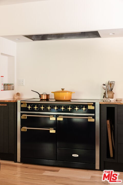 Building Photo - 26237 Fairside Rd