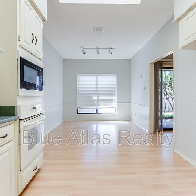 Building Photo - 5727 Ridgerock Ct