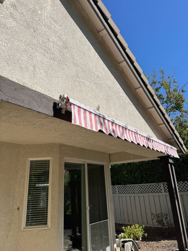 Building Photo - Cute home in Sun City Roseville 55+ community