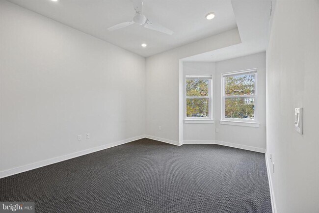 Building Photo - 4912 Baltimore Ave