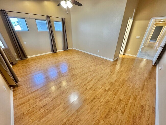 Building Photo - SINGLE STORY 4 BEDROOM HOME IN CUL DE SAC LOCATED IN NORTH LAS VEGAS