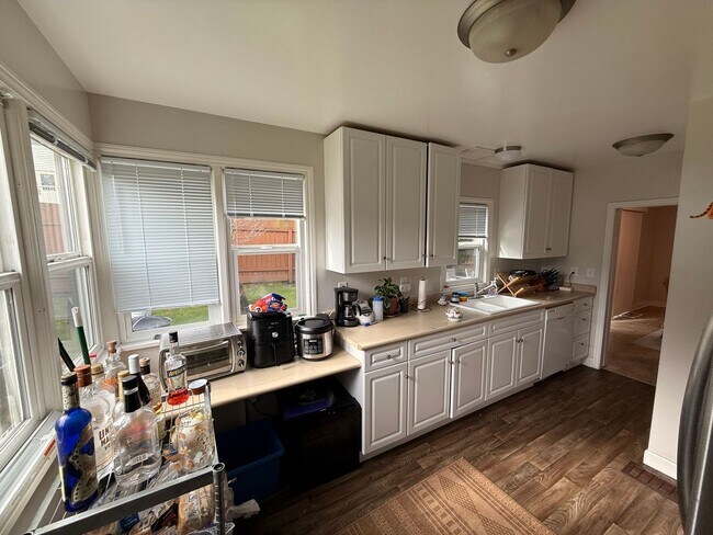 Building Photo - 1314 High St