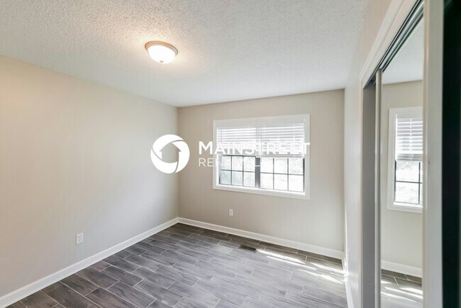 Building Photo - 3 Bedroom Pet-Friendly Home in MCCALLA, AL with Main Street Renewal