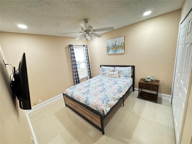 Building Photo - 1306 Casterton Cir