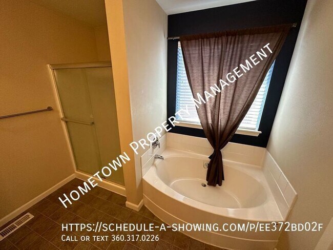 Building Photo - Custom 5 Bedroom Home in Freestone Station...