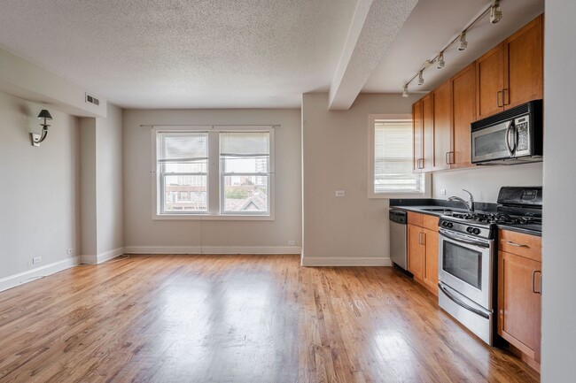 Building Photo - Sheridan Park / Uptown - 1 Bed / 1 Bath - ...
