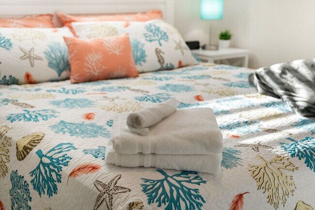 Building Photo - 2543 Sunny Breeze Ave