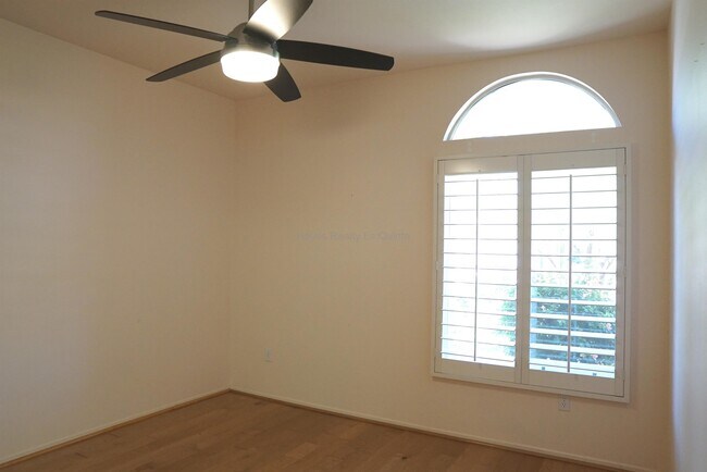 Building Photo - 78585 Autumn Ln