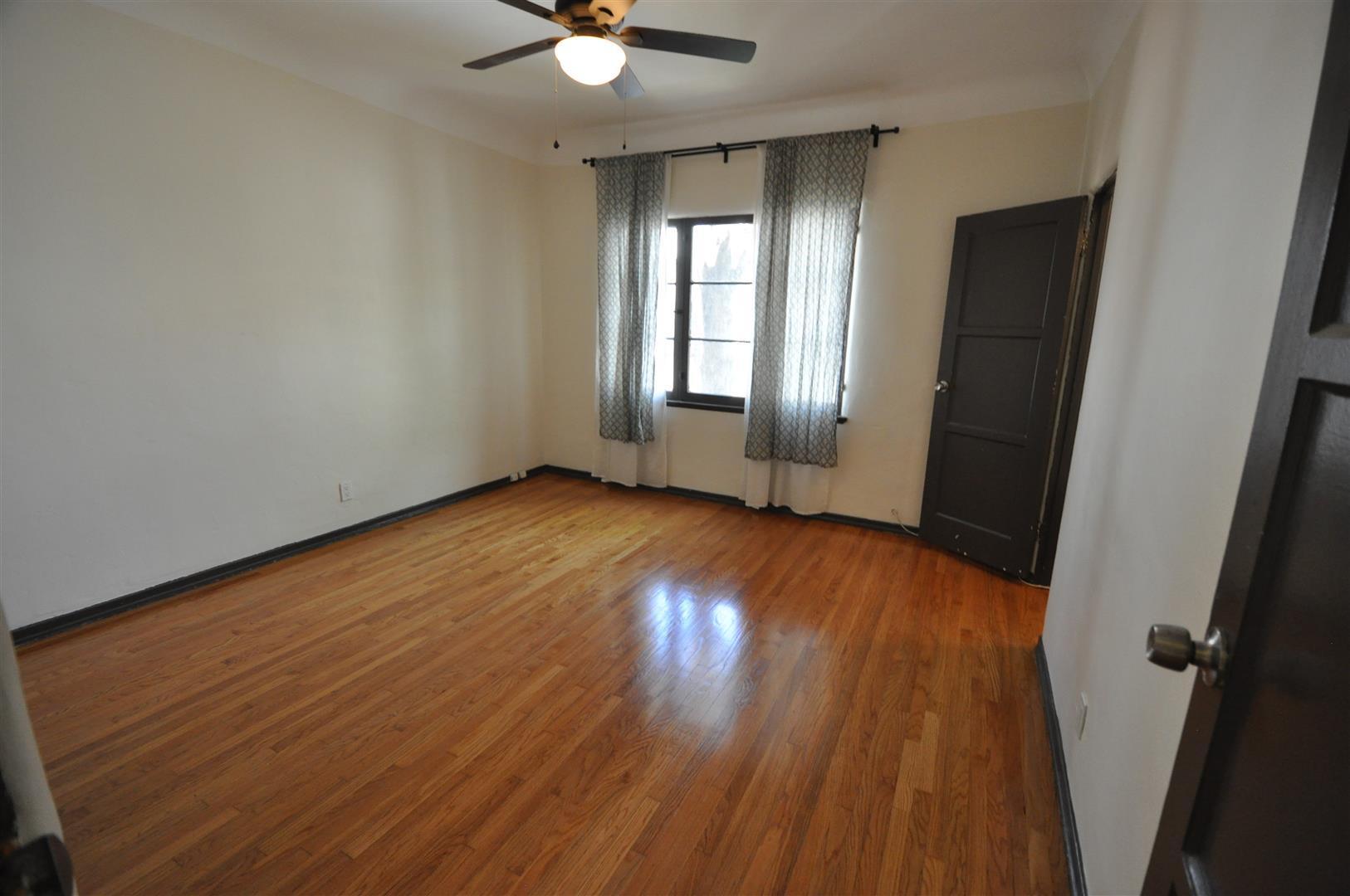 Building Photo - 1417 S Crescent Heights Blvd