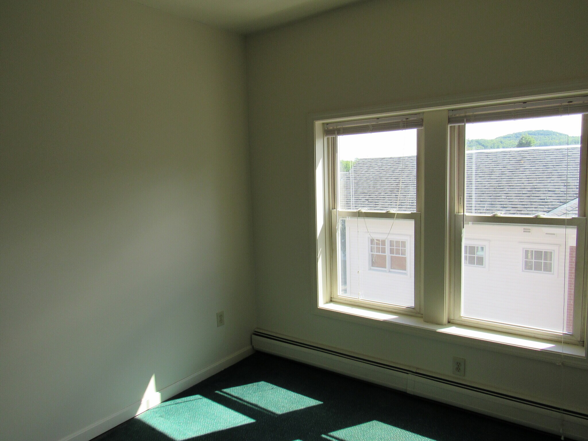 bedroom 1 - 135 Main St