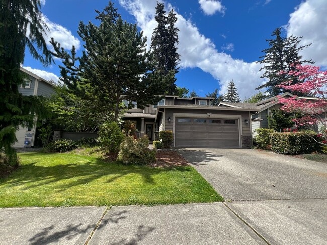 Primary Photo - 4 Bedroom Home Bordering Covington and Kent