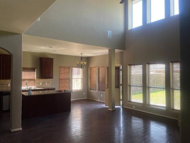 Building Photo - 8303 Kerrington Glen Dr