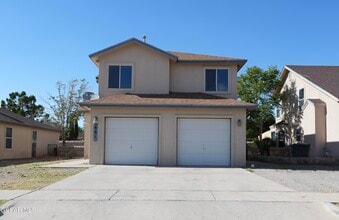 Building Photo - 661 Paseo Sereno Dr