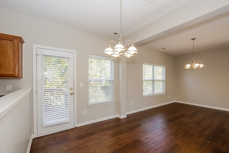 Building Photo - 15419 Chowning Tavern Ln