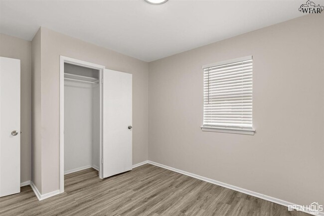 Building Photo - 4728 Eden Ln