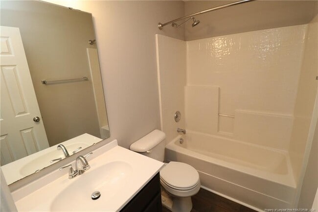 Building Photo - 5112 Mabe Dr