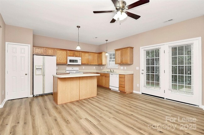 Building Photo - 12260 Jessica Pl