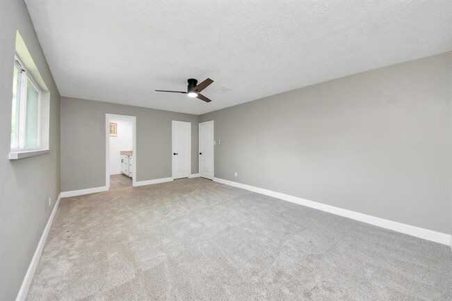 Building Photo - 14223 Ella Lee Ln