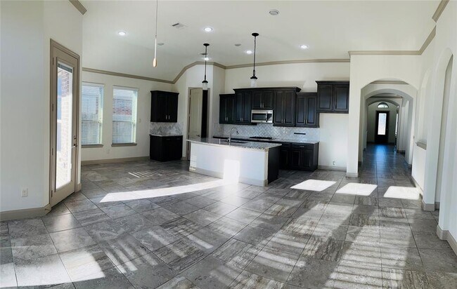 Building Photo - 10831 Paula Bluff Ln