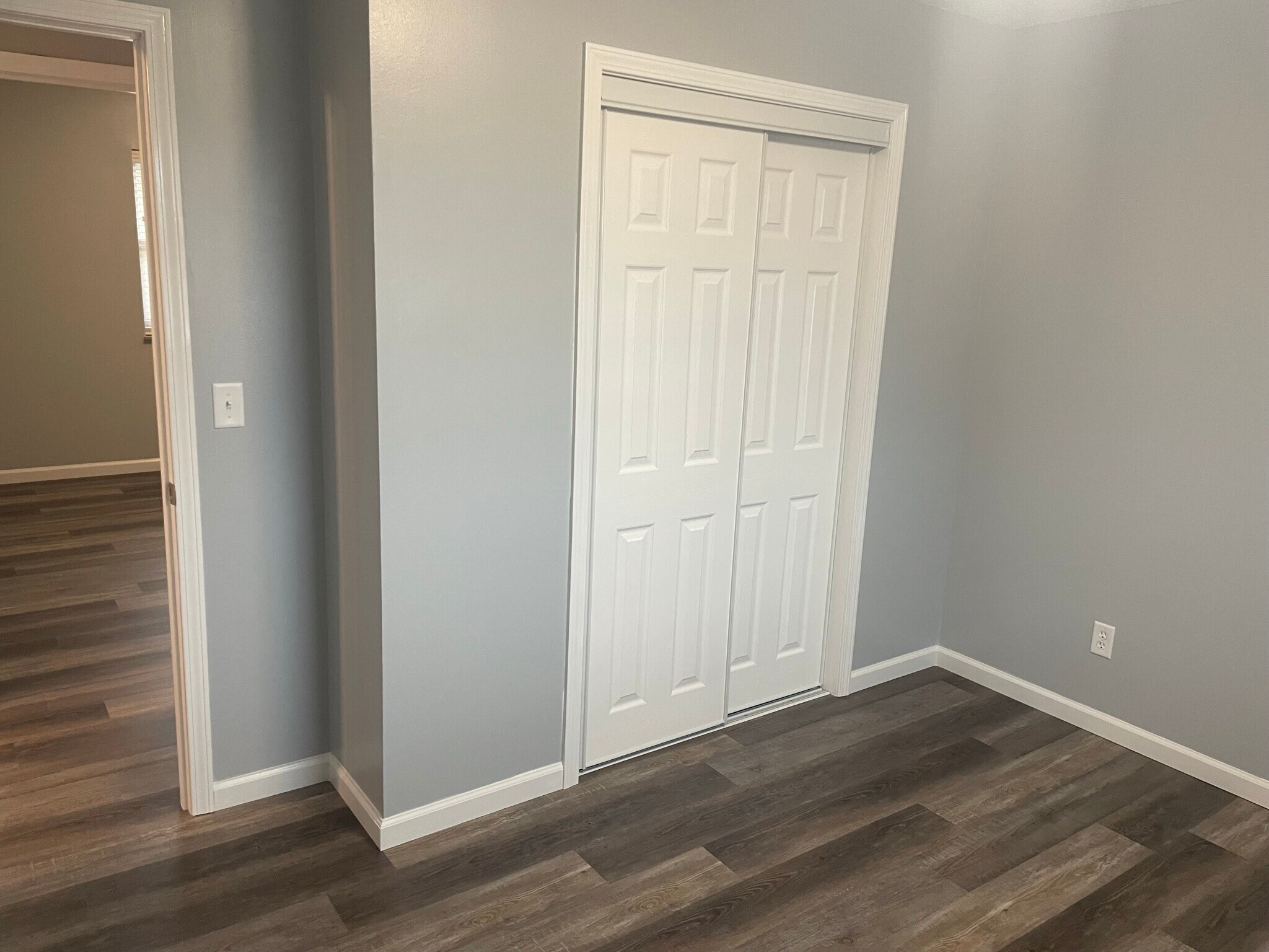 Building Photo - 1812 Briarwood Dr