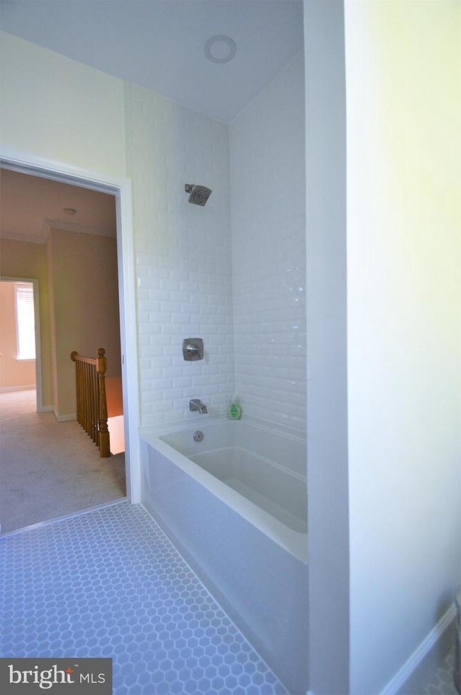 Building Photo - 720 K St NE