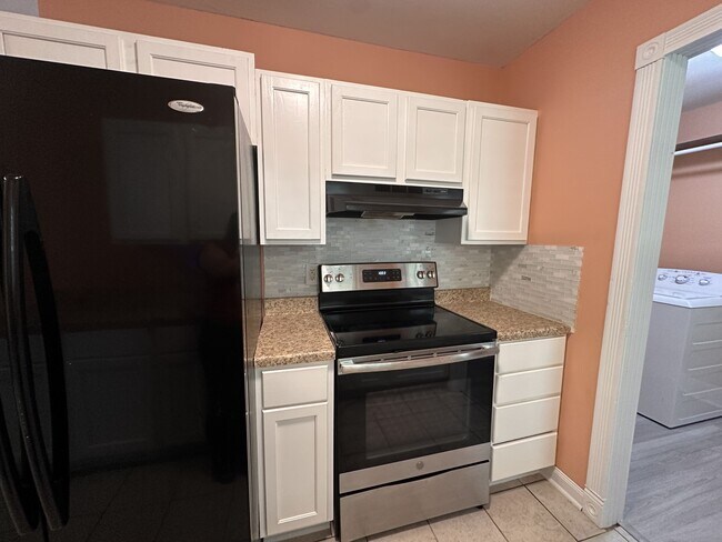 Building Photo - 1622 Espoir Dr