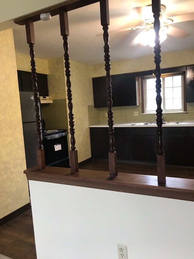 Building Photo - 164 Stadler Ct