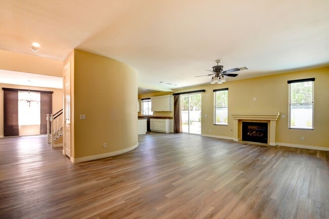 Building Photo - Rhodes Ranch Luxury Home with Pool