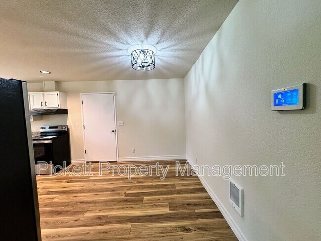 Building Photo - 4402 Big Beef Crossing NW