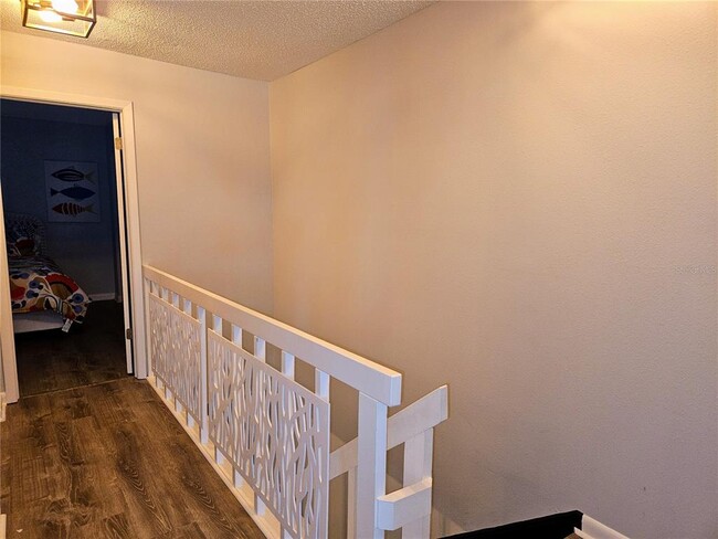 Building Photo - 255 Capri Cir N