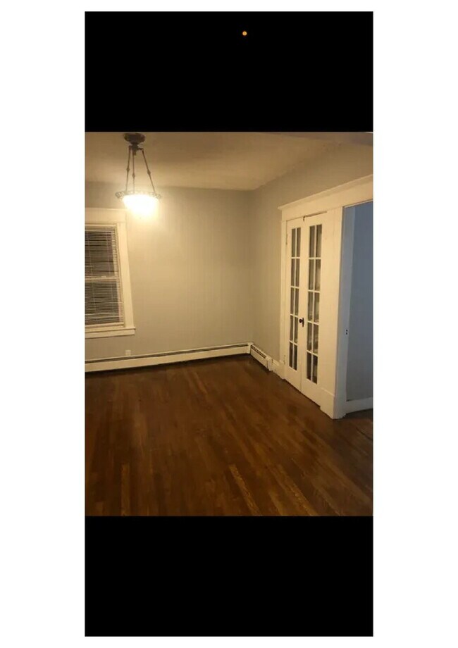 Building Photo - 2 Bedroom Apartment Available in Springfield, MA