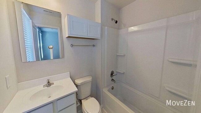 Building Photo - 600 Maplestead Farms Ct